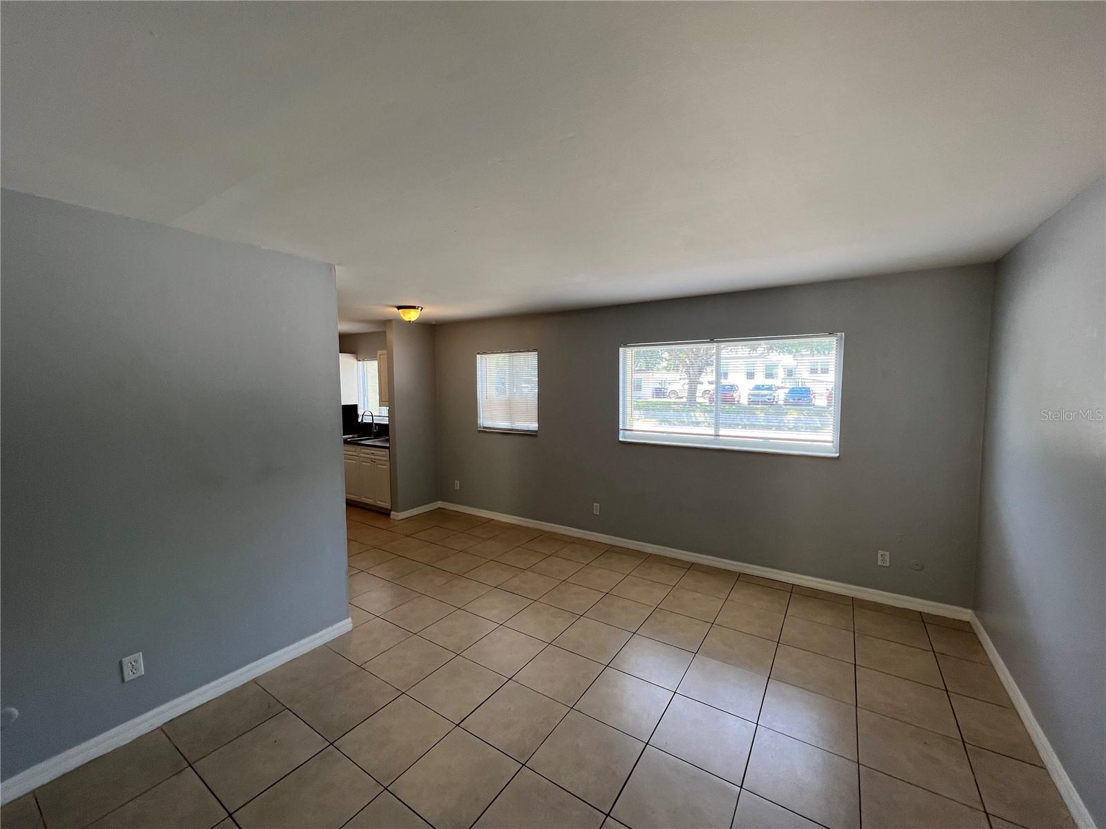 3206 W Azeele St #100 Property Photo 5