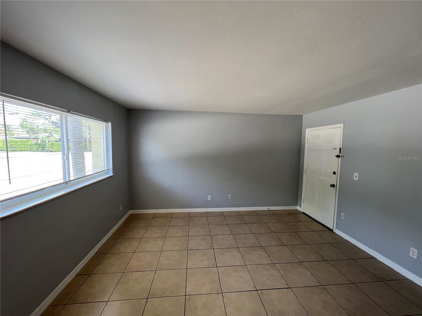 3206 W Azeele St #100 Property Photo 6