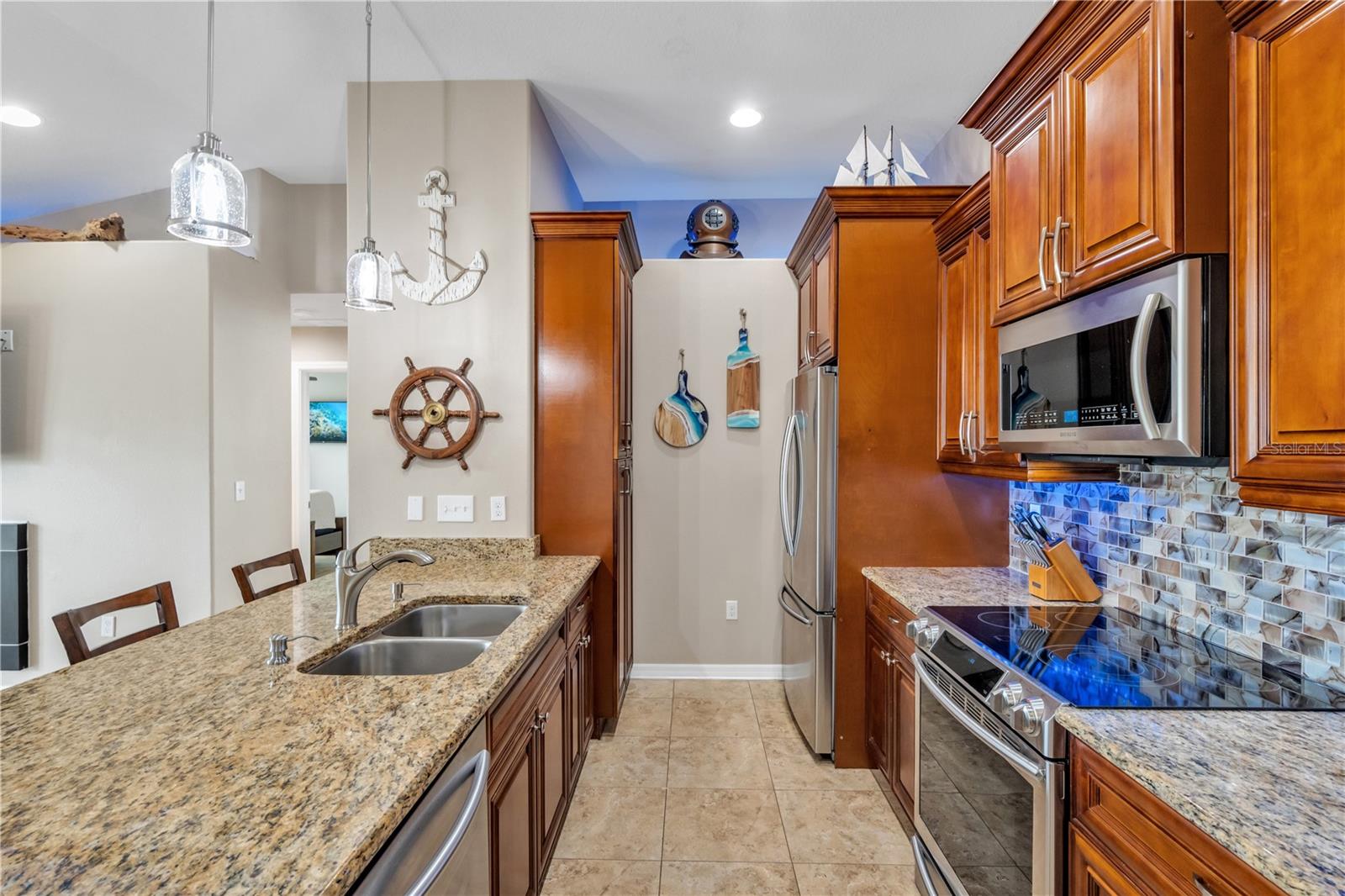 6420 Banyan Blvd #303 Property Photo 7
