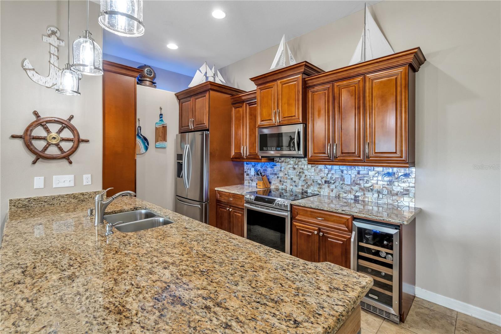 6420 Banyan Blvd #303 Property Photo 8