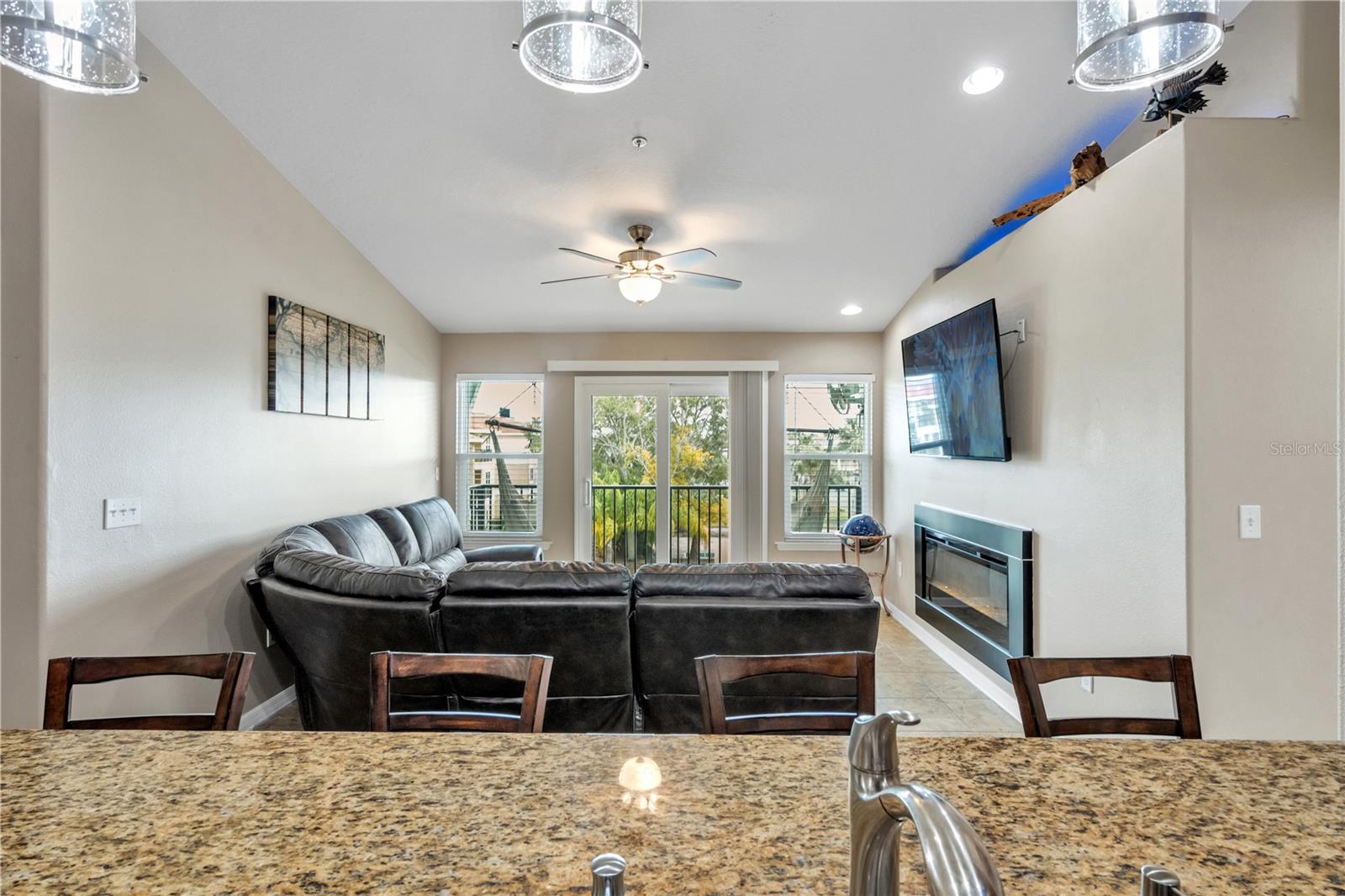 6420 Banyan Blvd #303 Property Photo 14
