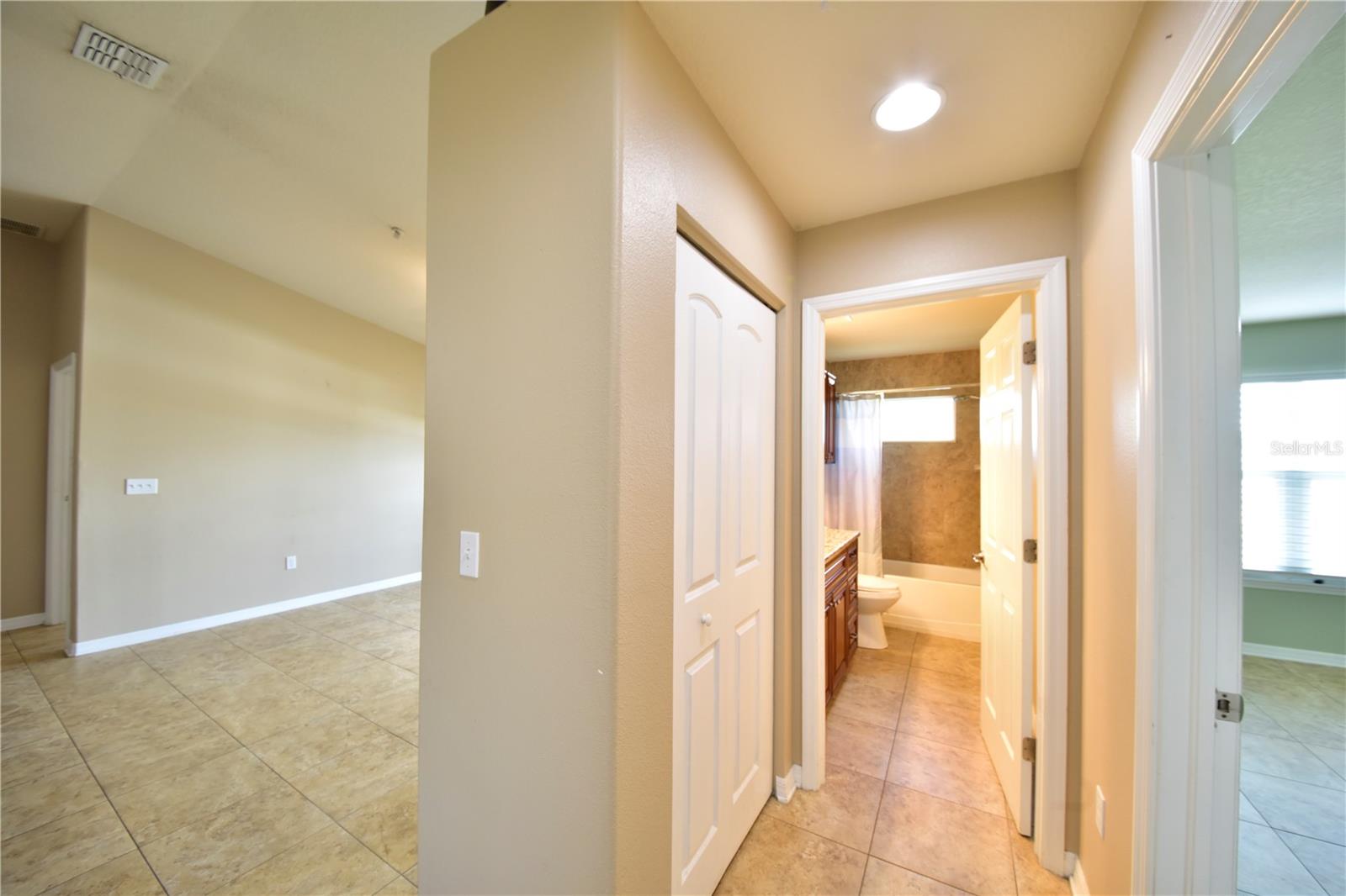 6420 Banyan Blvd #303 Property Photo 21