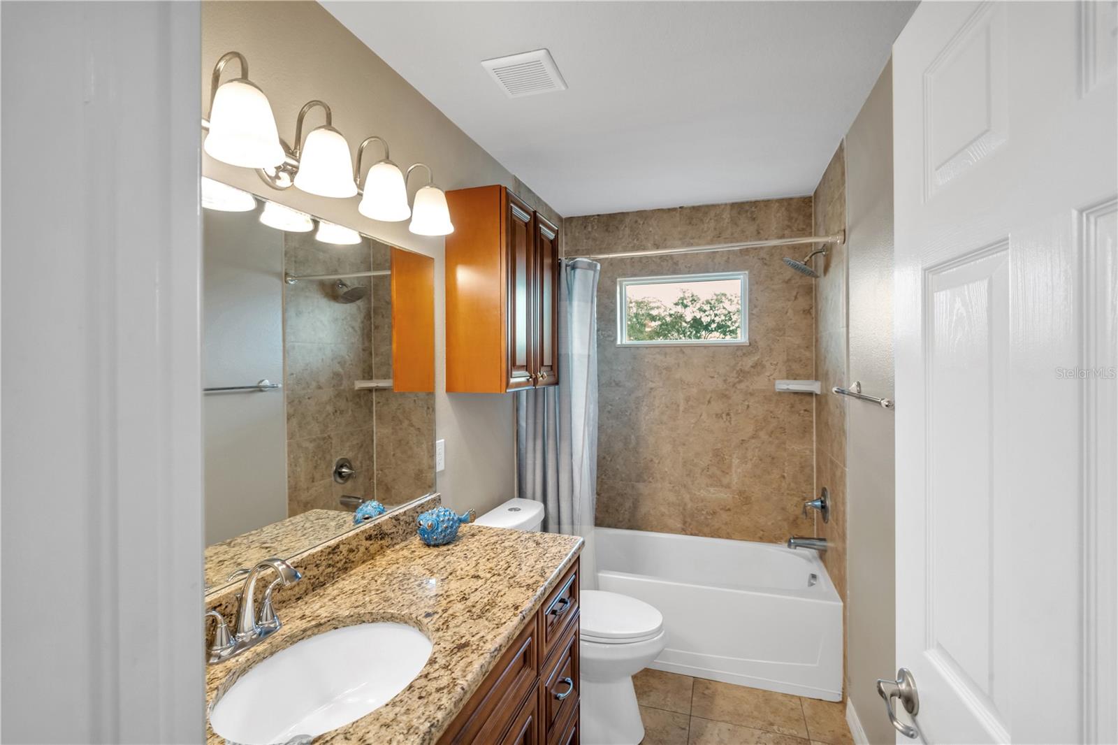 6420 Banyan Blvd #303 Property Photo 25
