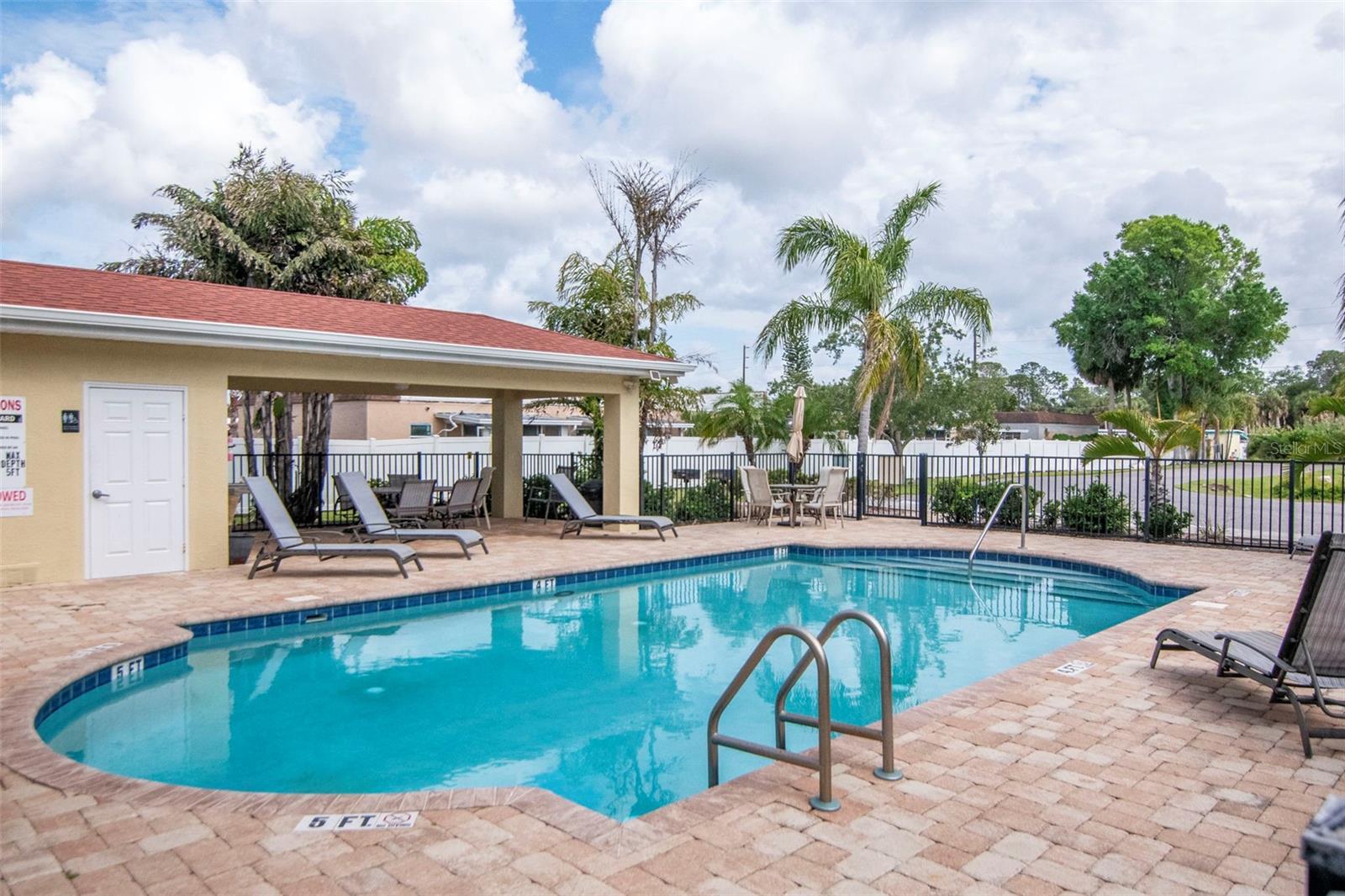 6420 Banyan Blvd #303 Property Photo 35