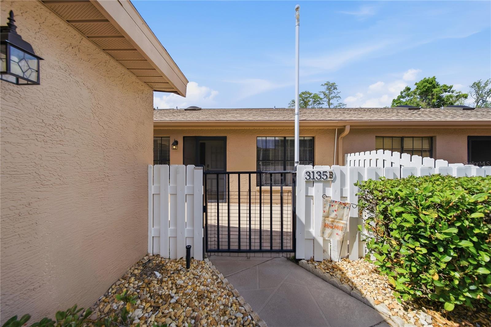 3135 Charter Club Dr #b Property Photo 5