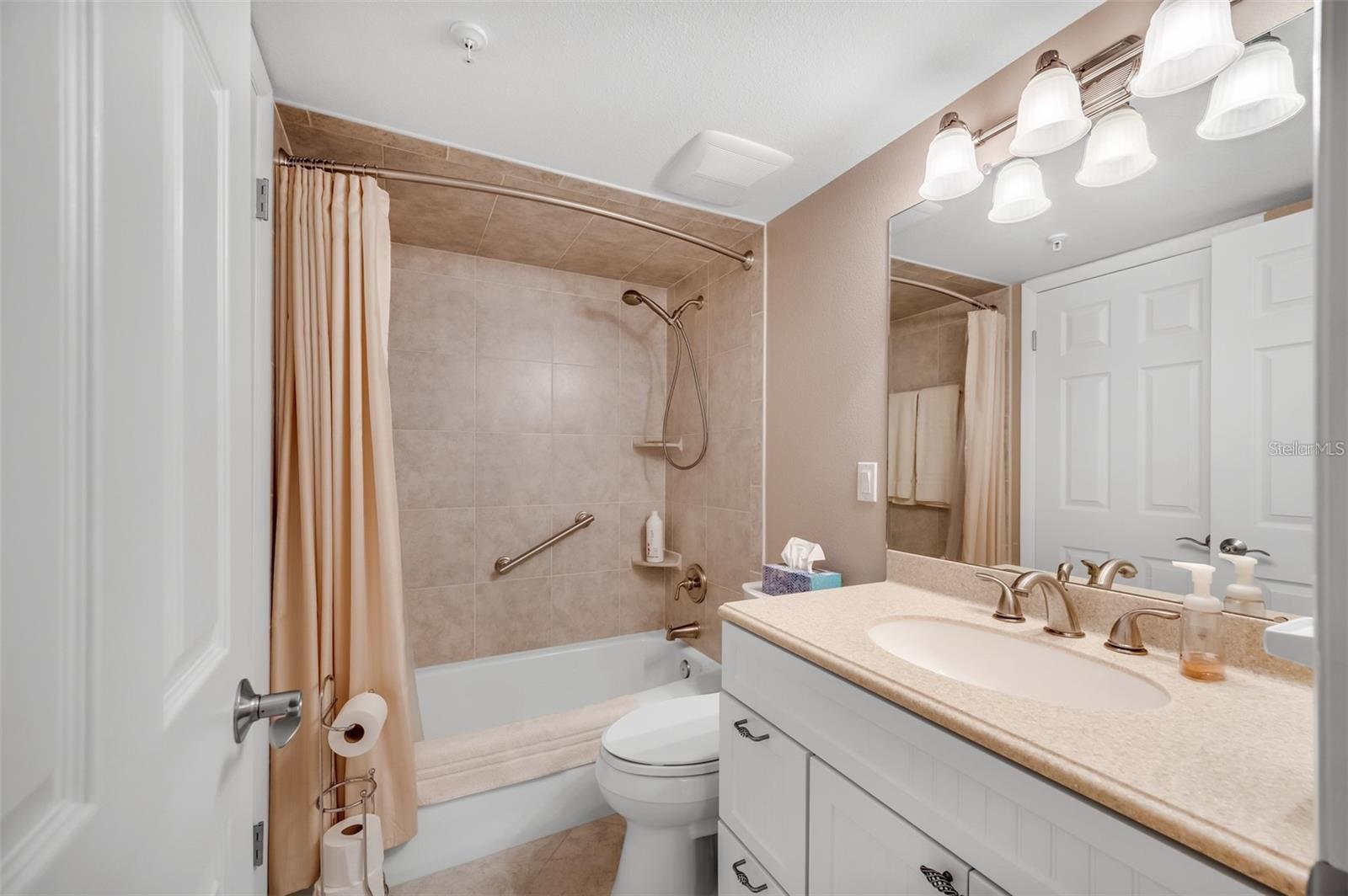 12924 Gulf Blvd #510 Property Photo 38