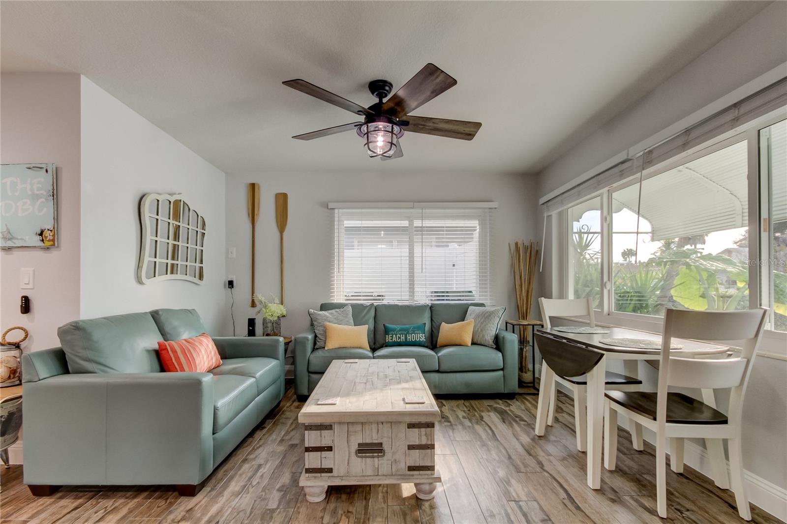 1907 2nd St Property Photo 3