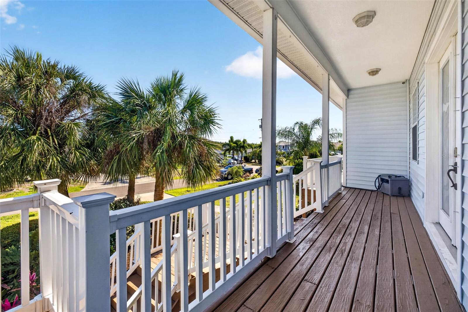 821 Blue Heron Blvd Property Photo 7