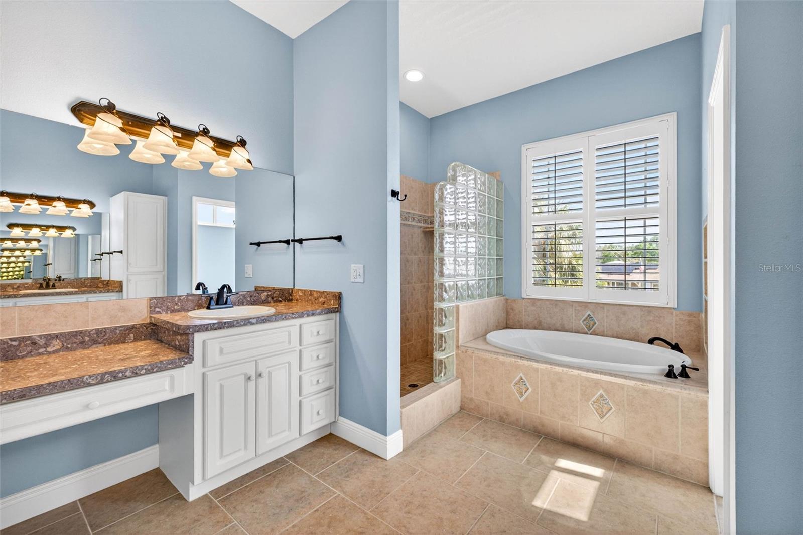 821 Blue Heron Blvd Property Photo 42