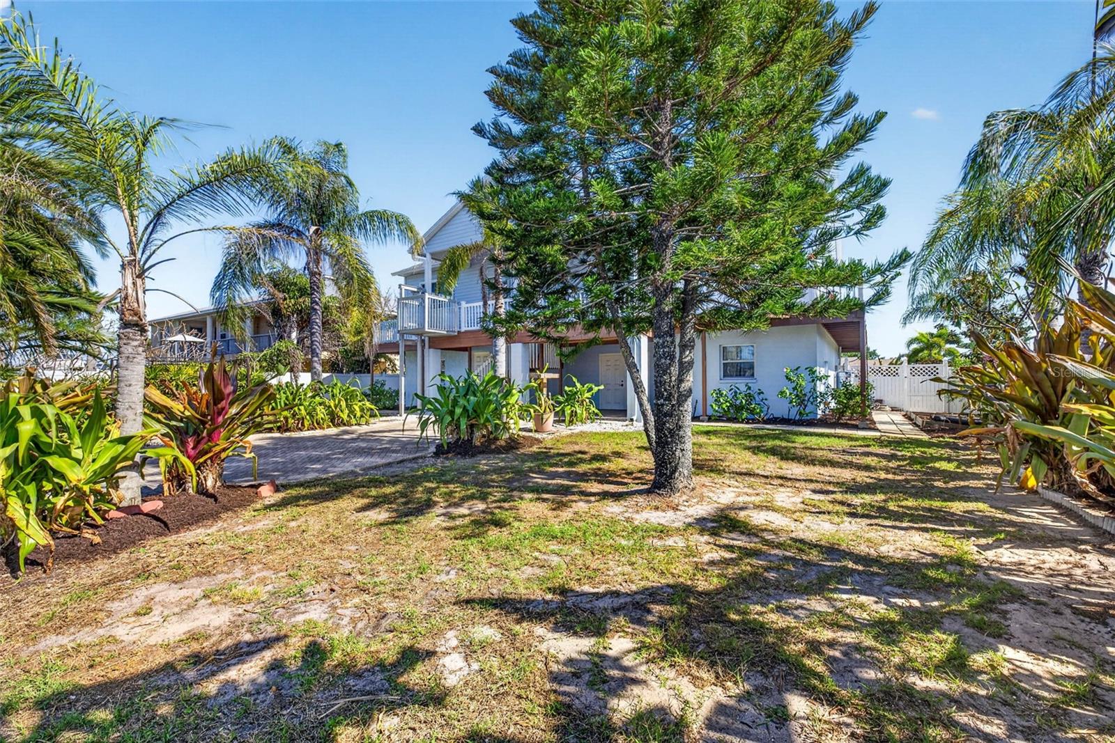 821 Blue Heron Blvd Property Photo 71
