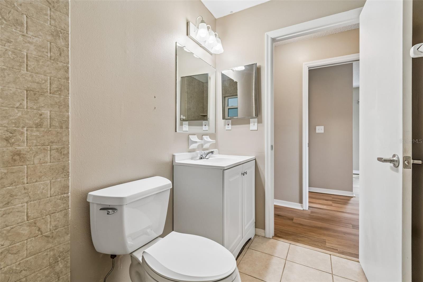 209 Genet Ct Property Photo 27
