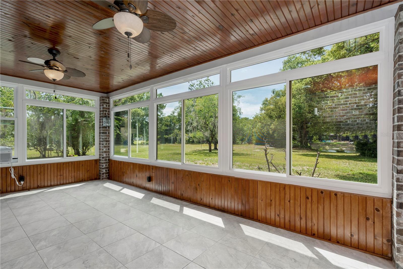 785 Duque Rd Property Photo 17