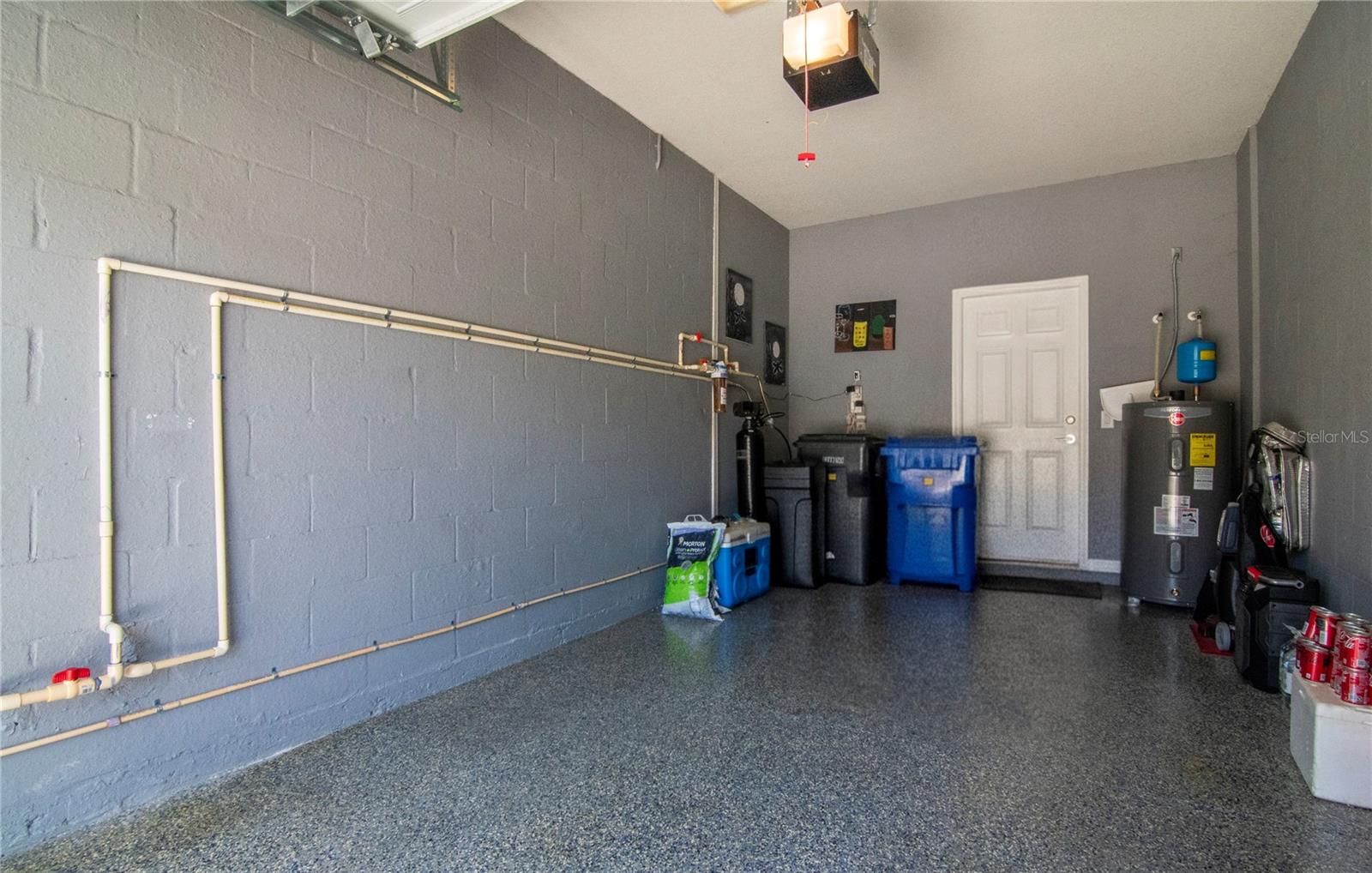 9216 Hillcroft Dr Property Photo 4