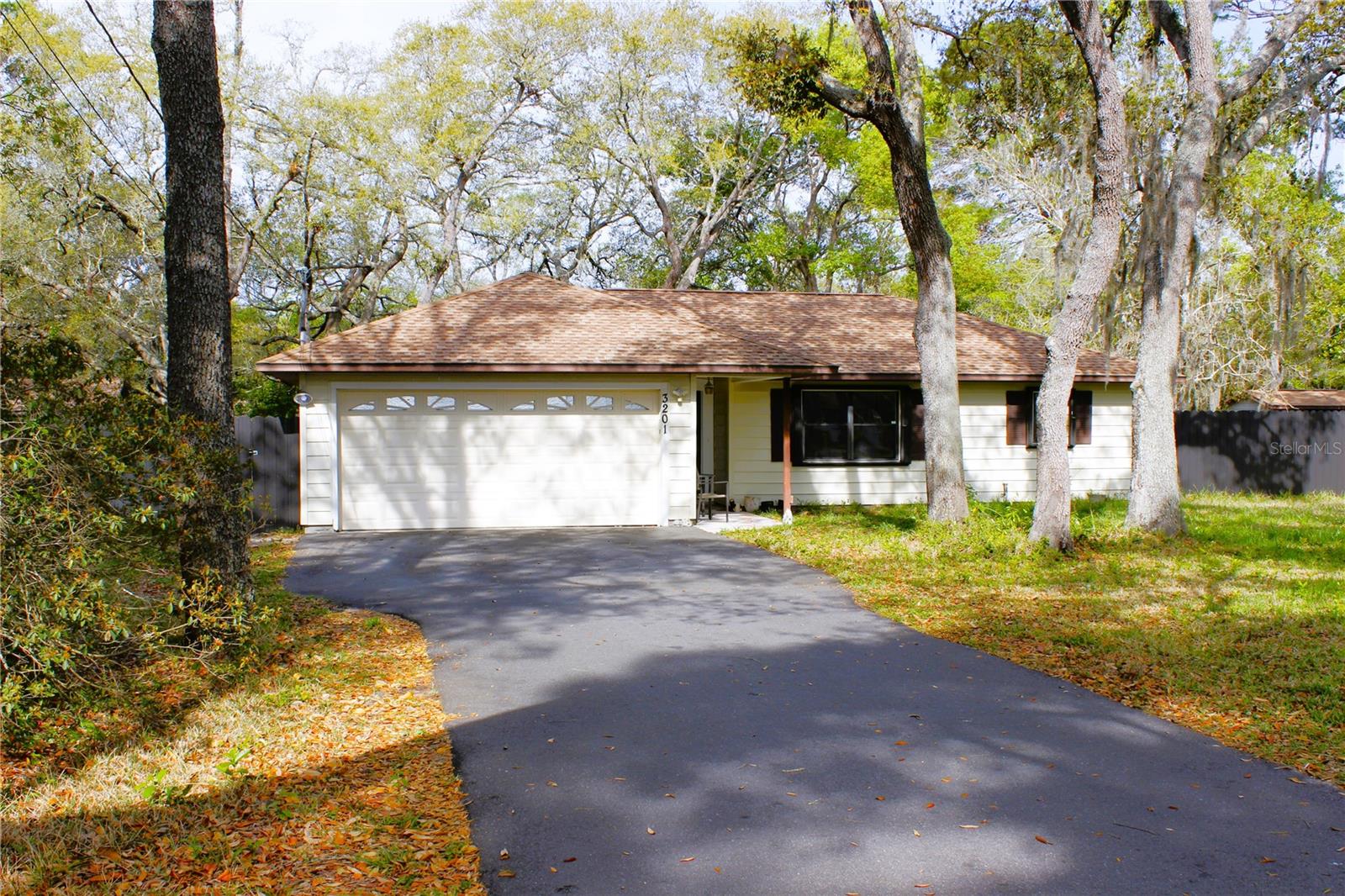 3201 Bartlett St Property Photo 1
