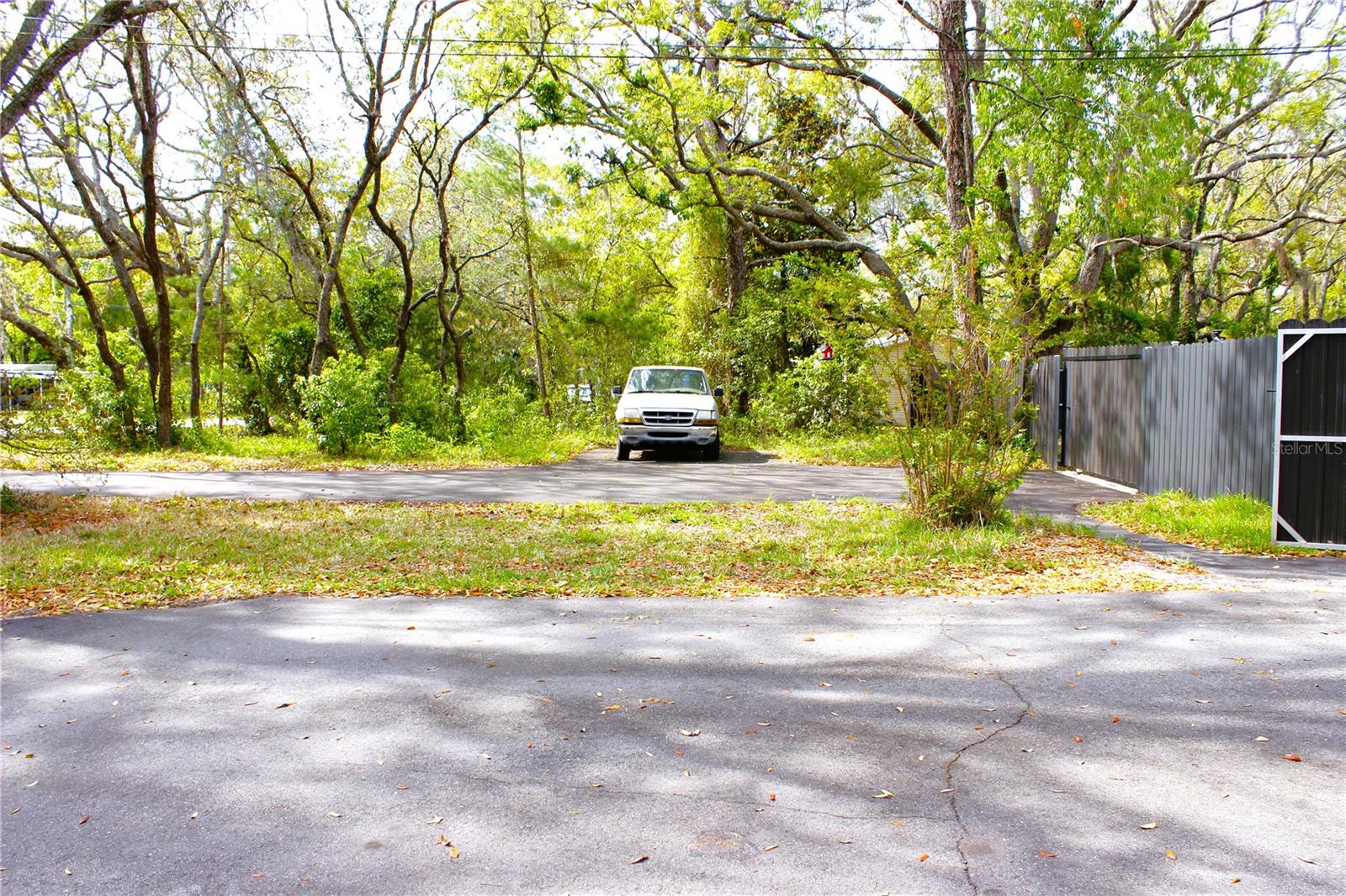 3201 Bartlett St Property Photo 11