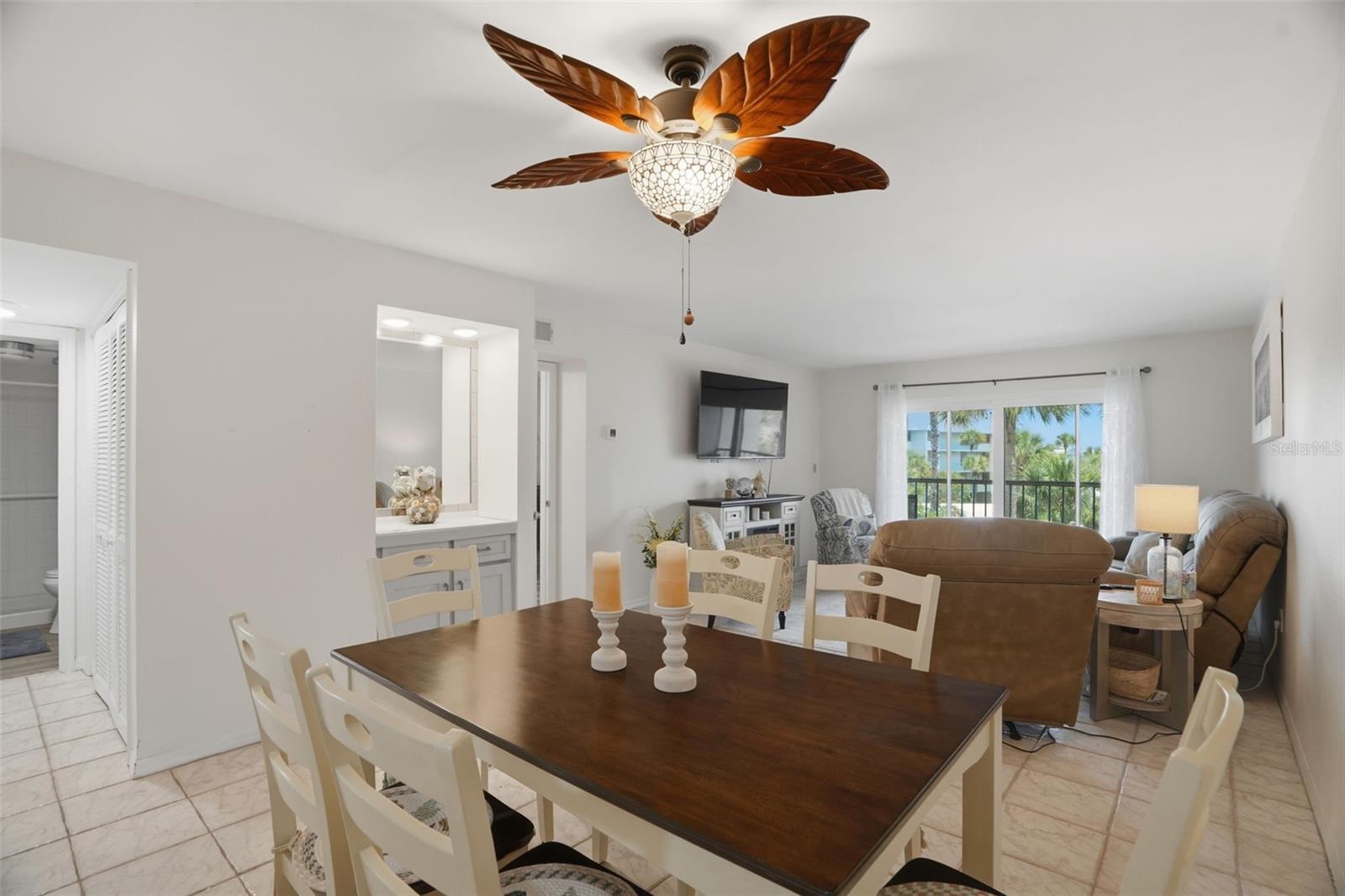 5557 Sea Forest Dr #215 Property Photo 17