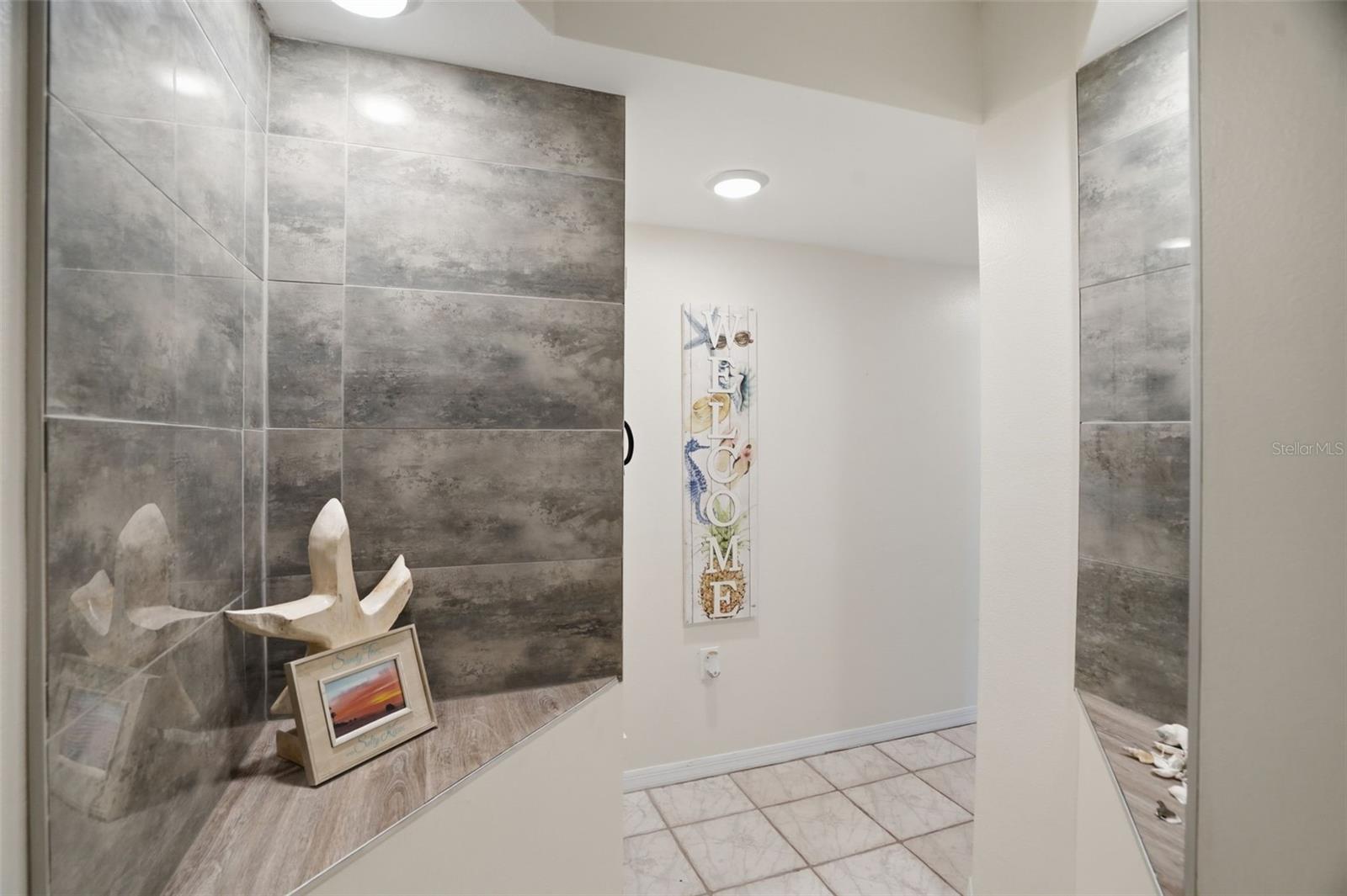 5557 Sea Forest Dr #215 Property Photo 20