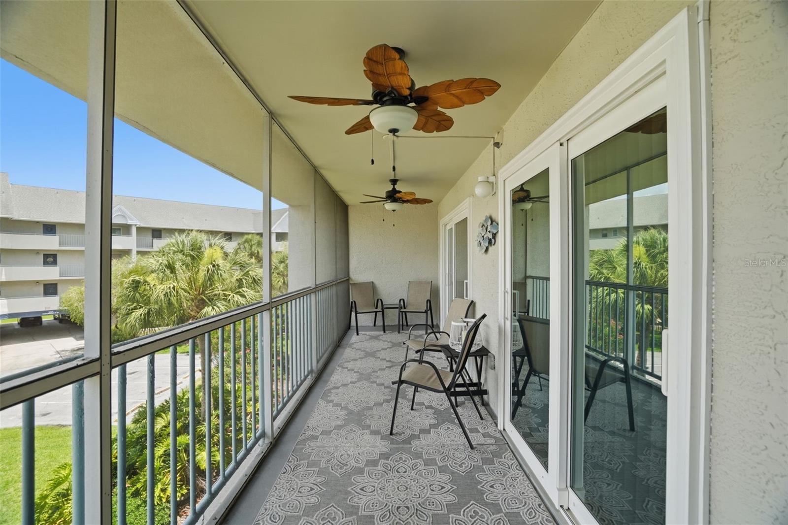 5557 Sea Forest Dr #215 Property Photo 24