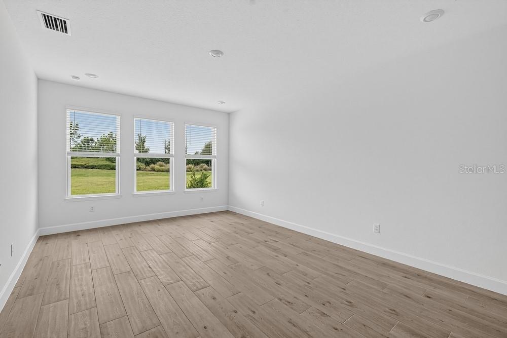 11270 Kingly Ln Property Photo 5