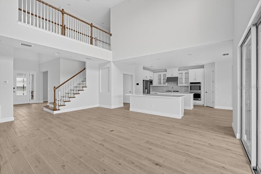 11270 Kingly Ln Property Photo 8