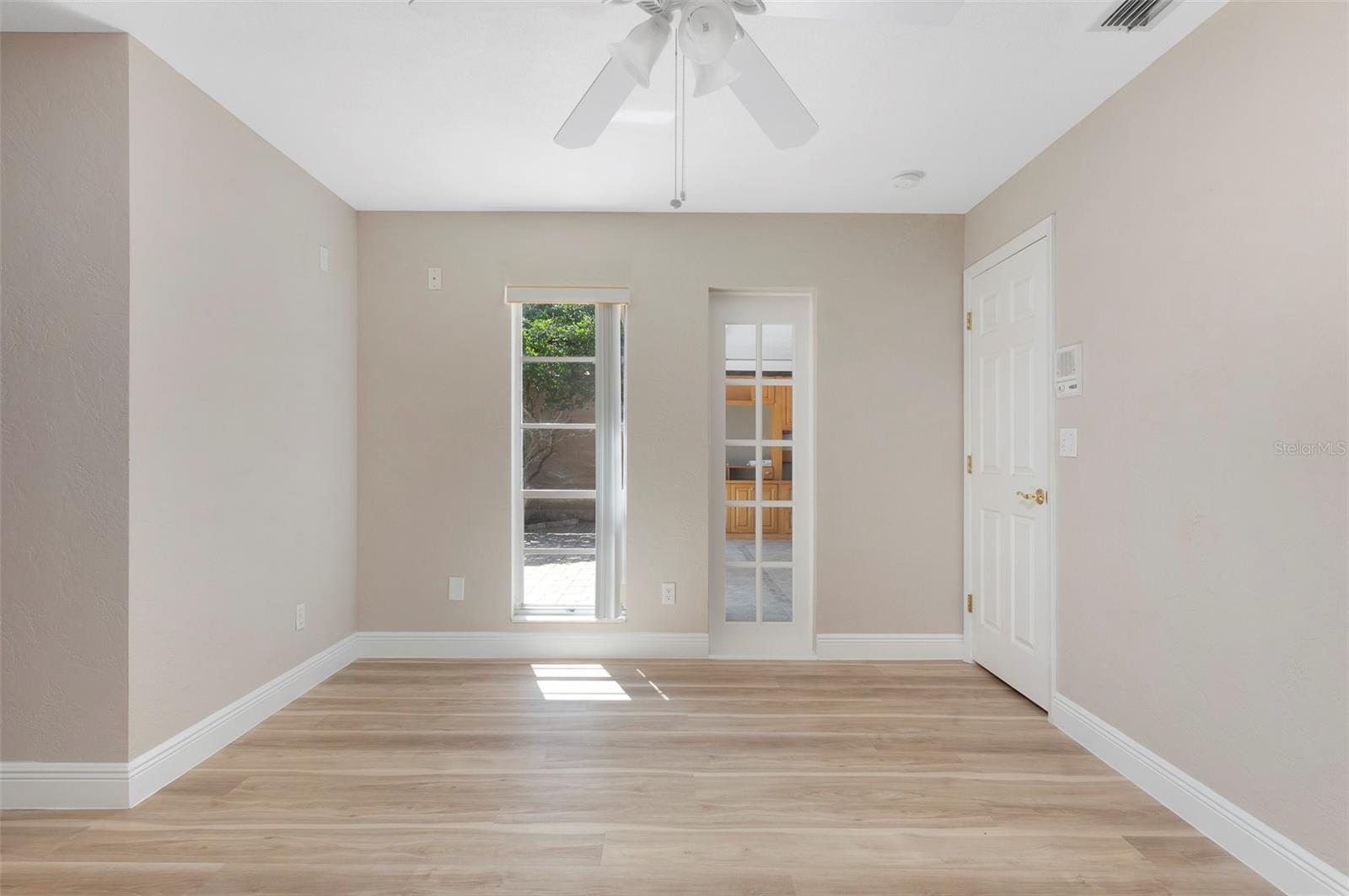 491 St Tropez Cir Ne Property Photo 26