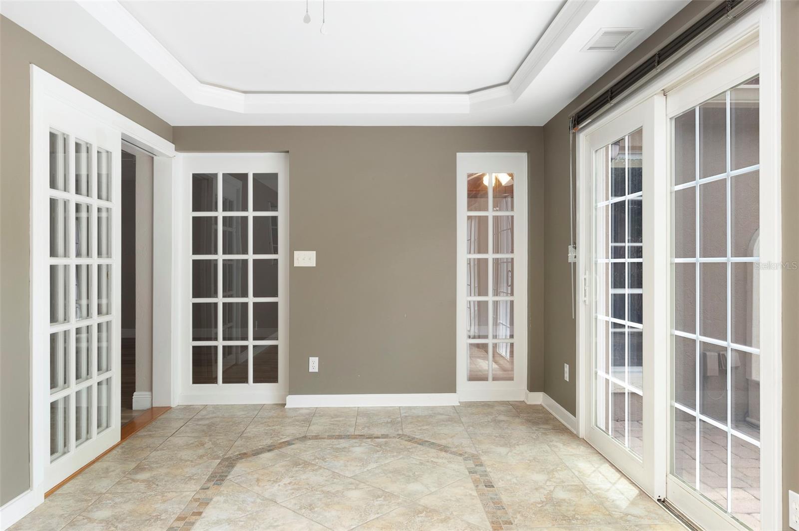 491 St Tropez Cir Ne Property Photo 34