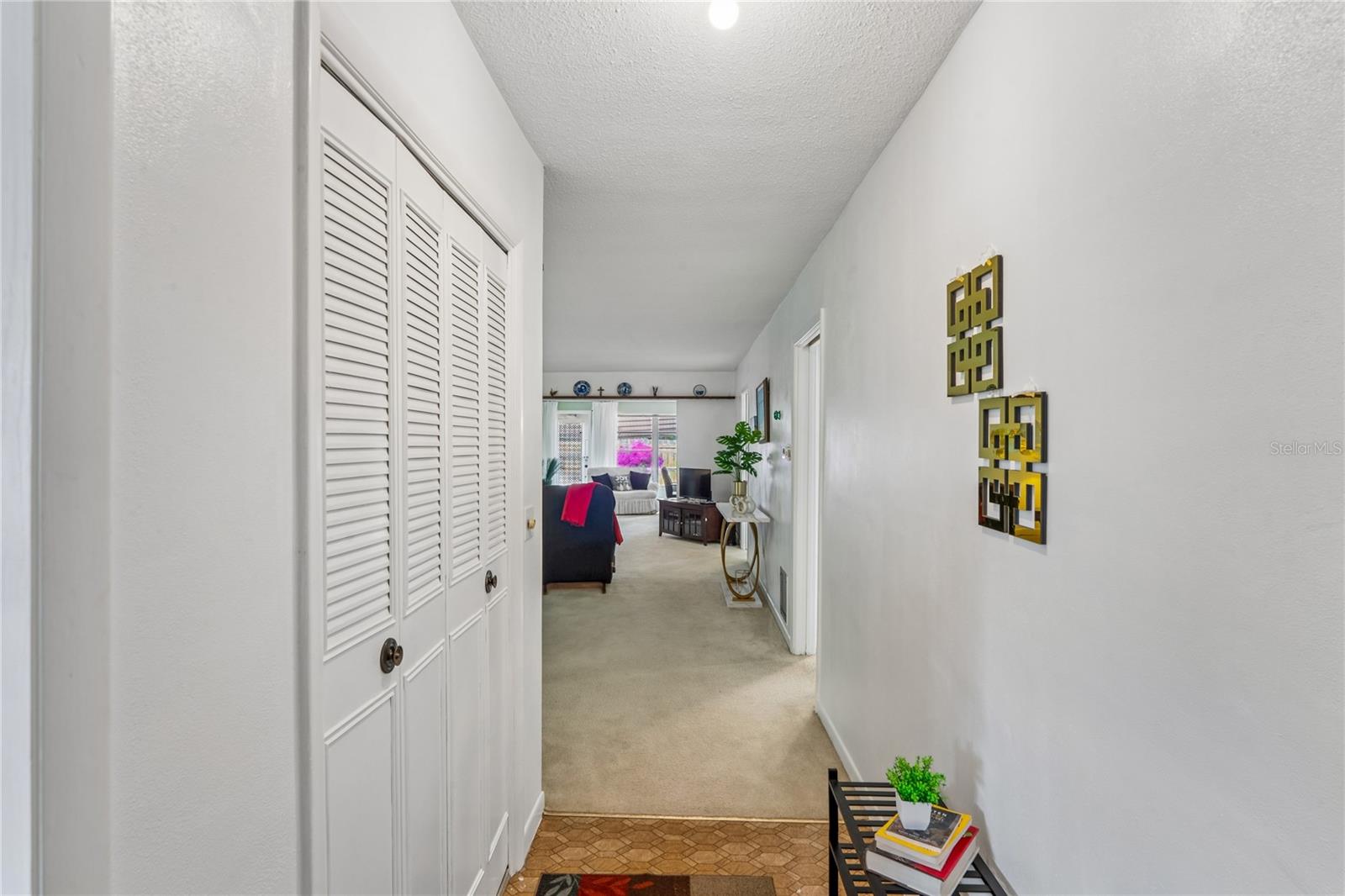 1611 S Lake Ave #1 Property Photo 4