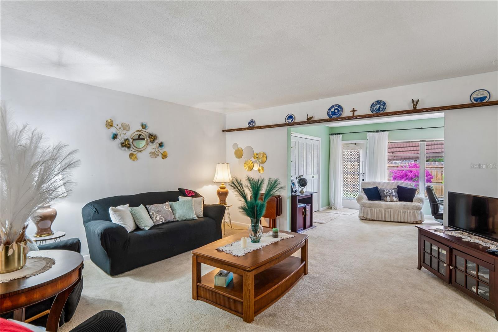 1611 S Lake Ave #1 Property Photo 10