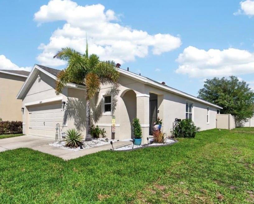 16829 Trite Bend St Property Photo 3