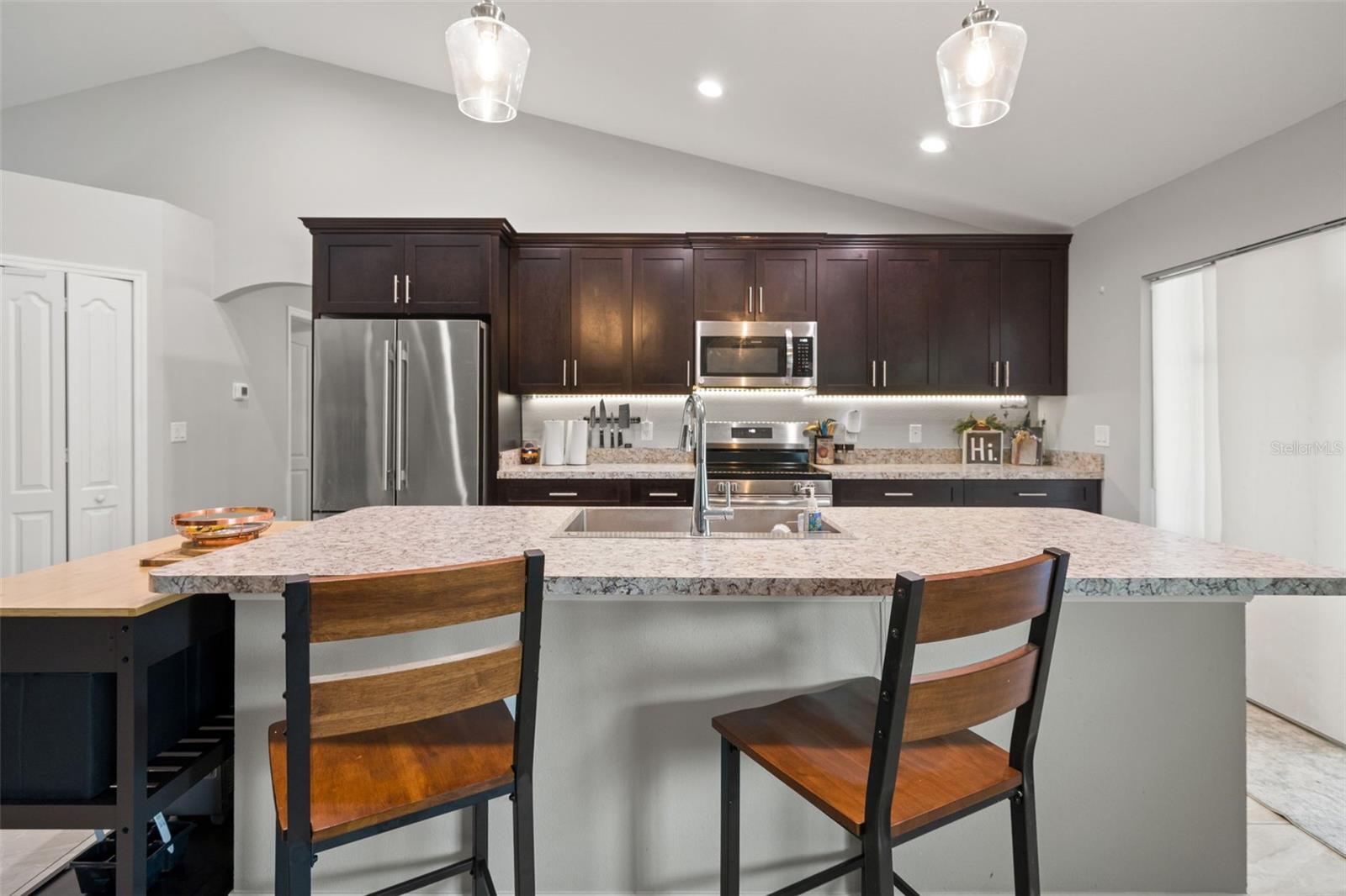 12015 Phoenix Ave Property Photo 11