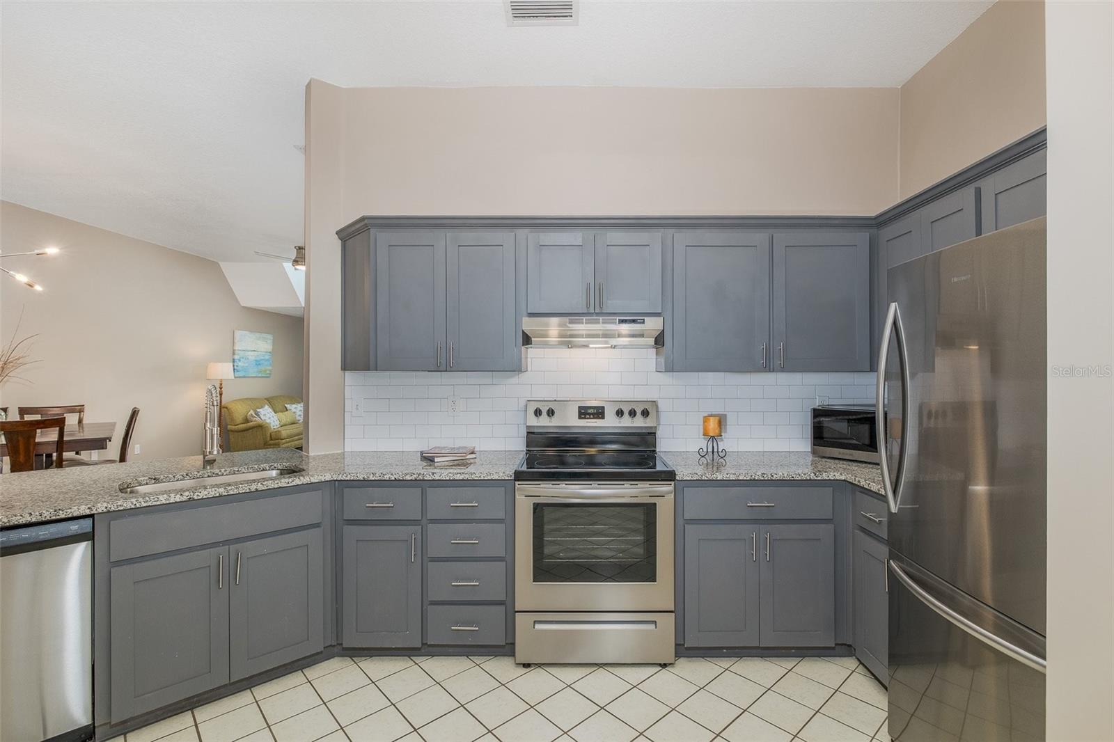 3843 Goldfinch Ct Property Photo 8
