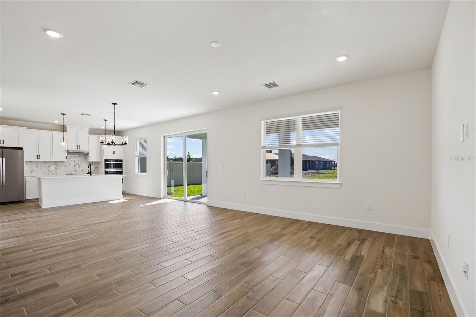 184 Shady Edge Loop Property Photo 5