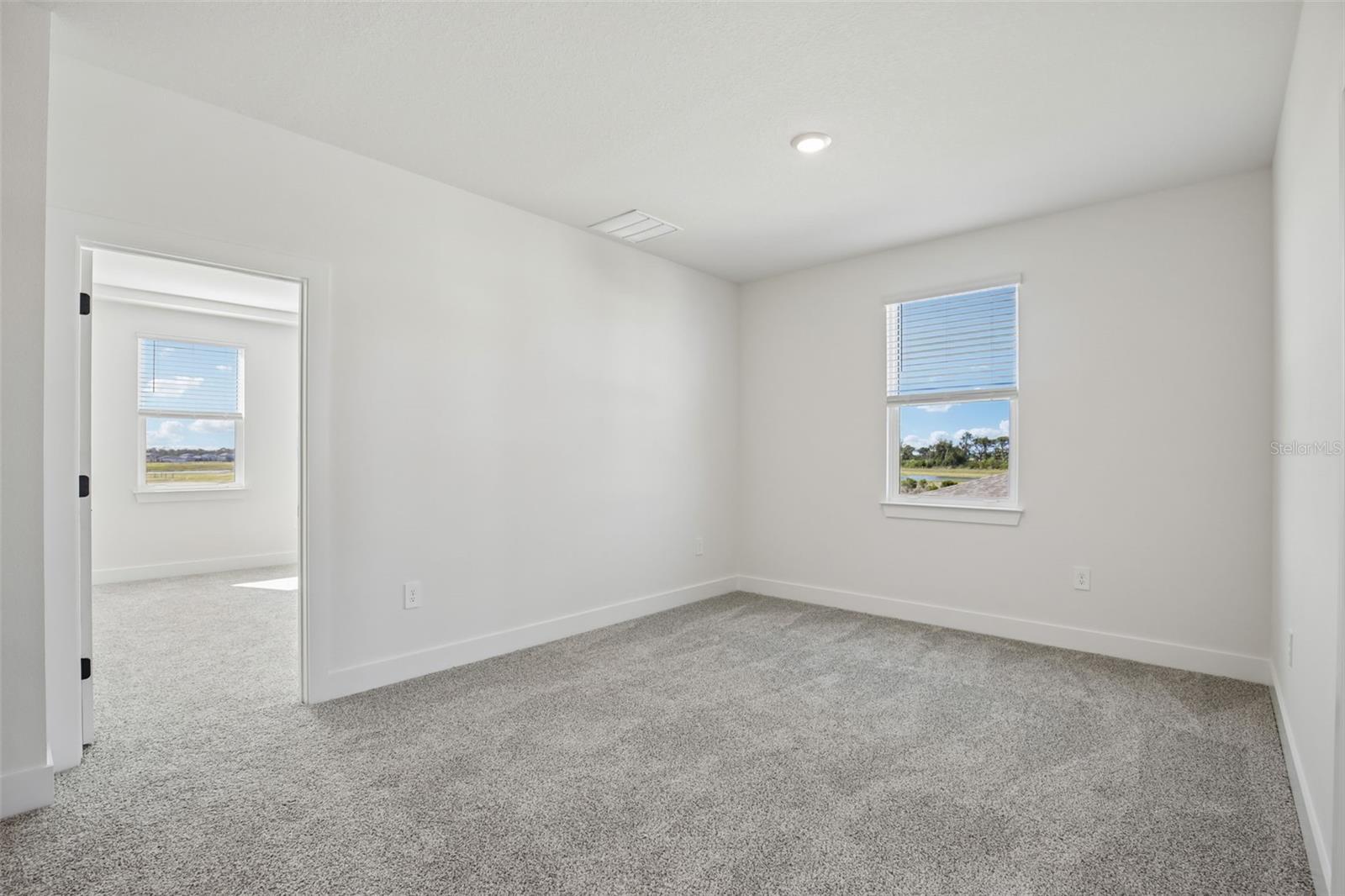 184 Shady Edge Loop Property Photo 19