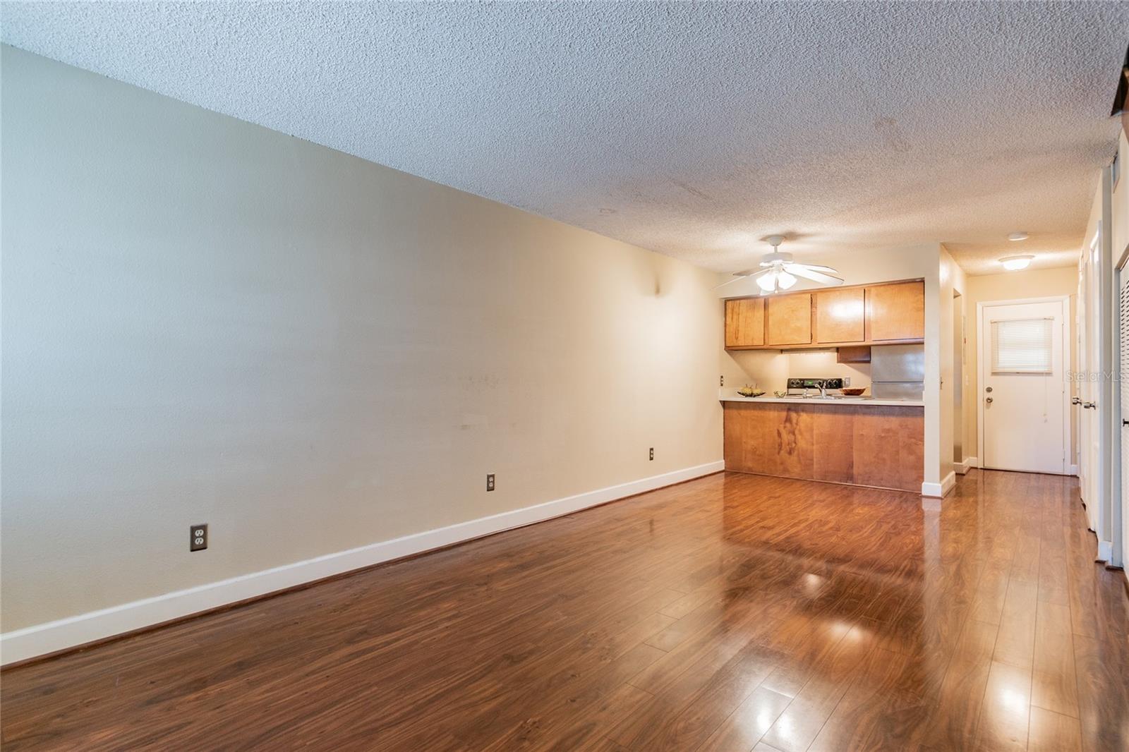 4875 W Mcelroy Ave #g208 Property Photo 5