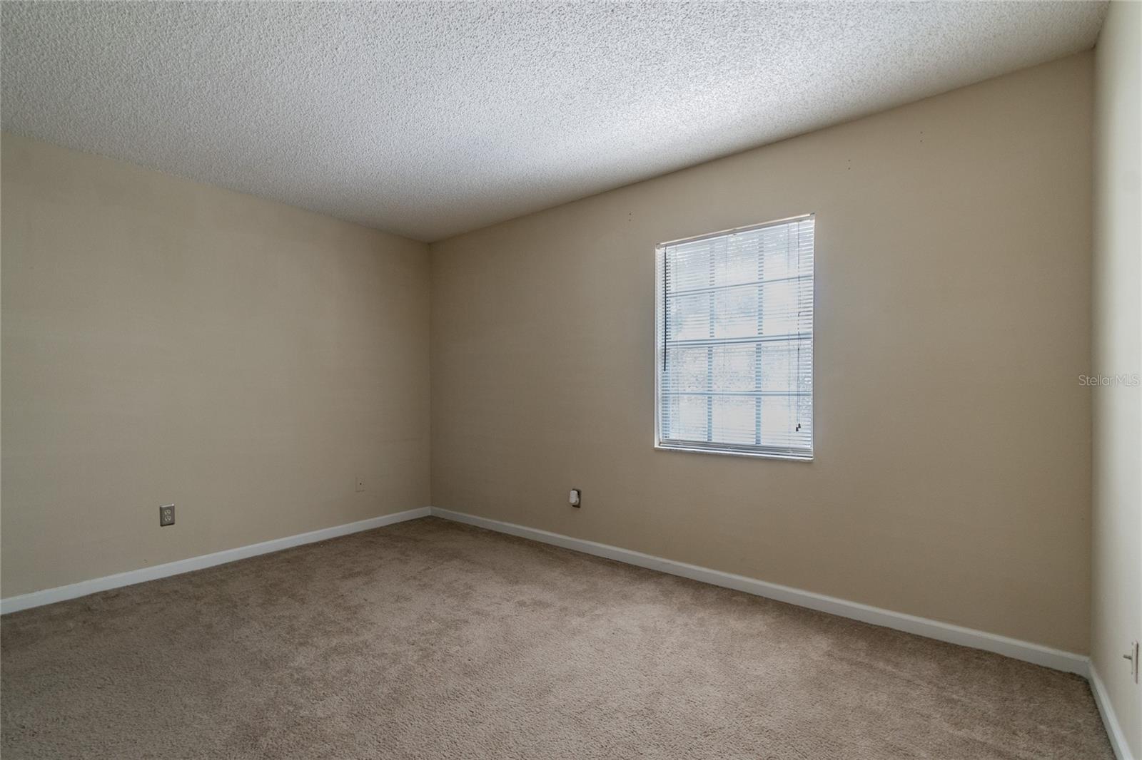 4875 W Mcelroy Ave #g208 Property Photo 17