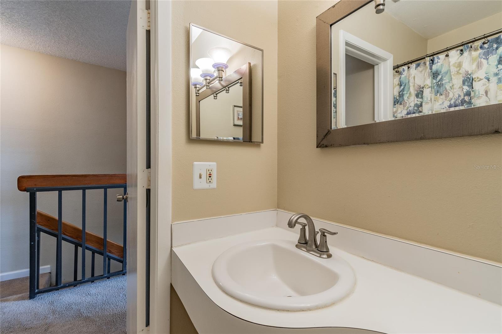 4875 W Mcelroy Ave #g208 Property Photo 22