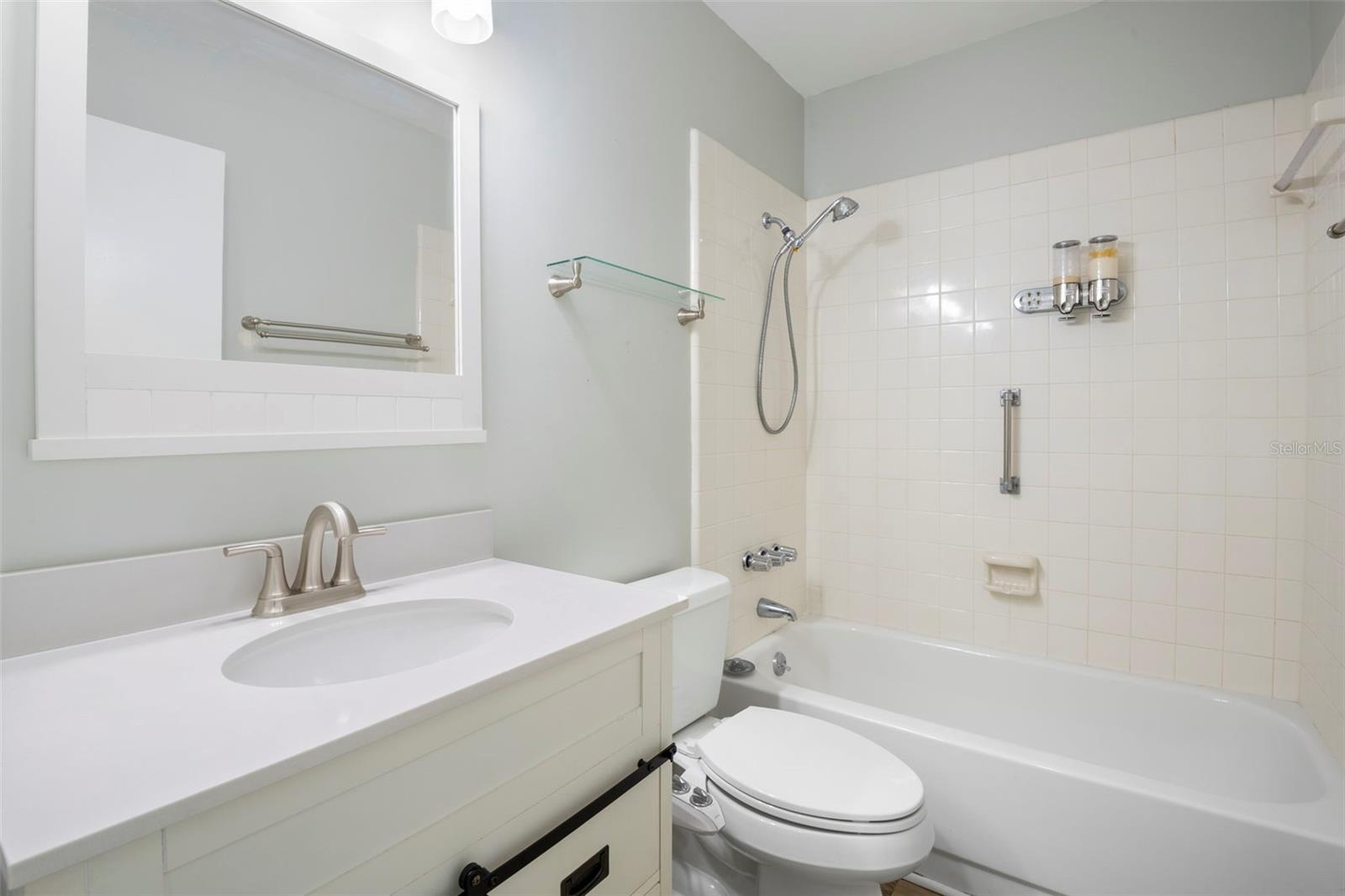 1904 Canterbury Ln #13 Property Photo 18