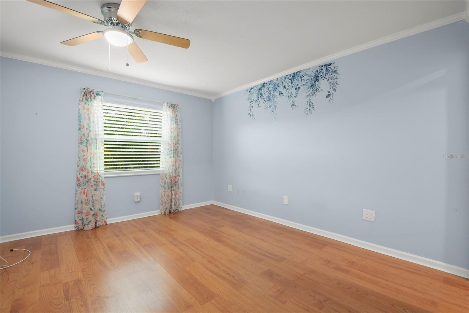 1904 Canterbury Ln #13 Property Photo 19