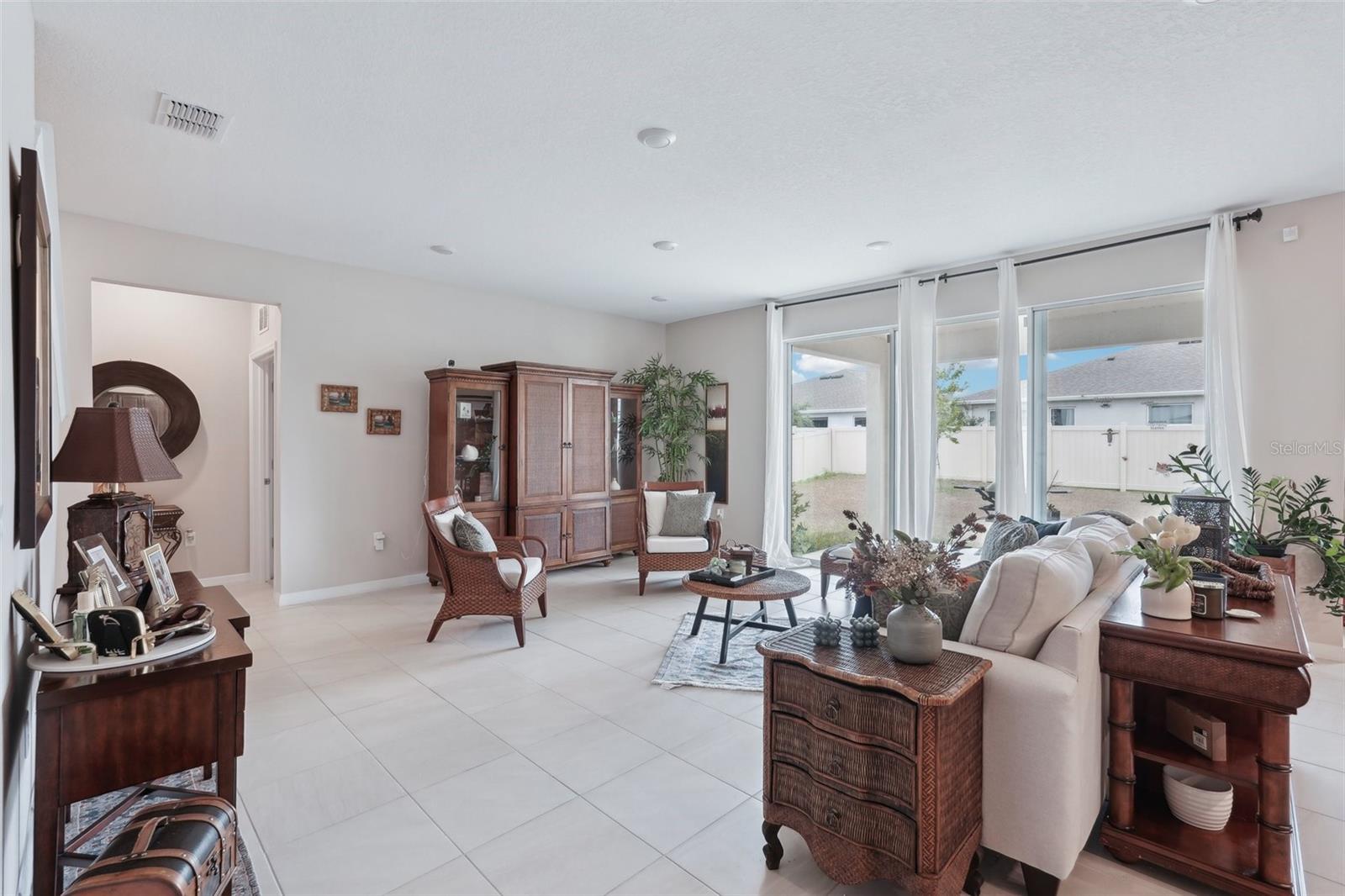 13055 Willow Grove Dr Property Photo 7