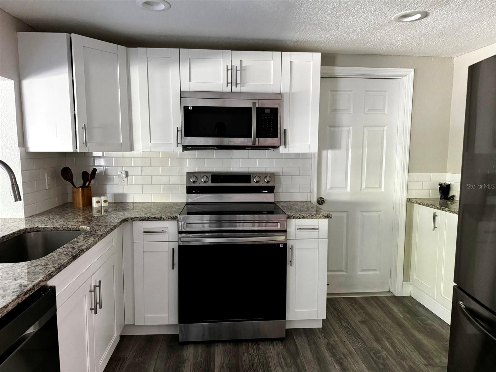 12302 Cobble Stone Dr Property Photo 11