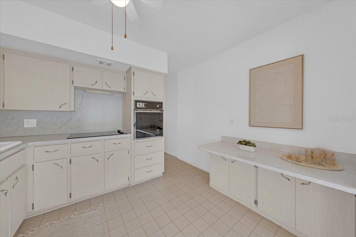 2401 Franciscan Dr #41 Property Photo 9