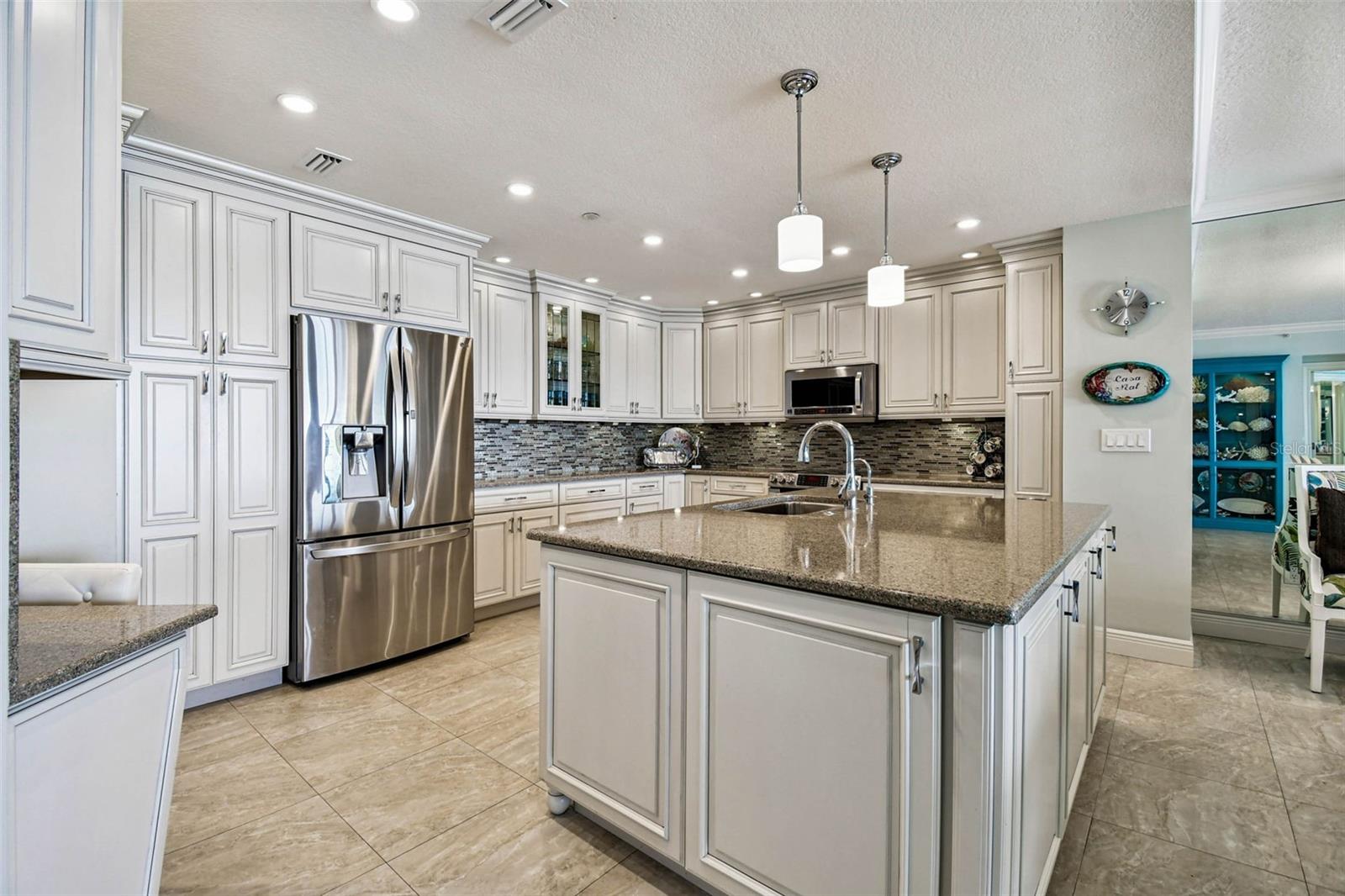 16750 Gulf Blvd #315-a Property Photo 4
