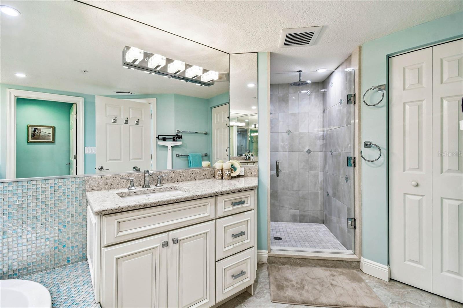 16750 Gulf Blvd #315-a Property Photo 19