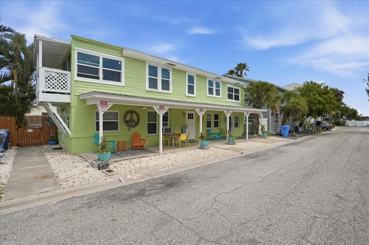 130 86th Ter Property Photo 3