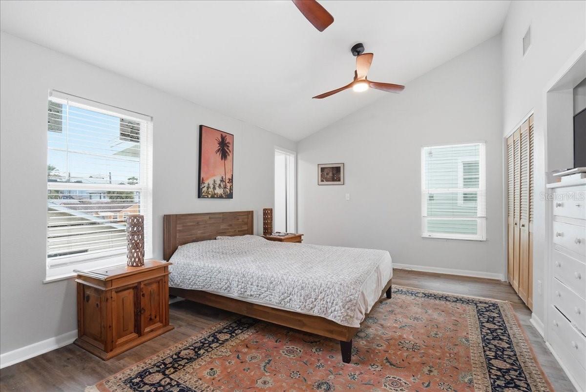 130 86th Ter Property Photo 9