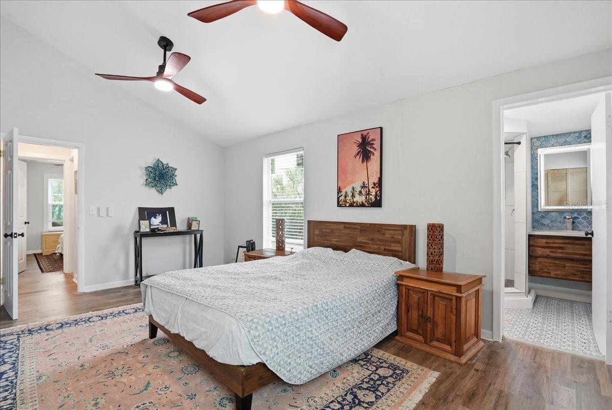 130 86th Ter Property Photo 10
