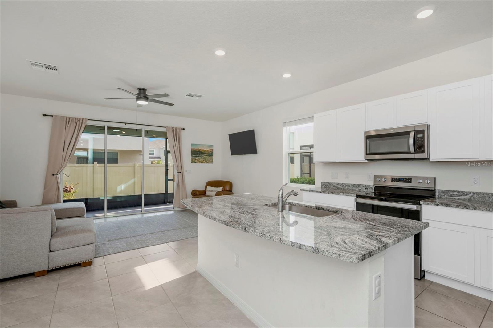 17226 Amber Aspen Way Property Photo 4