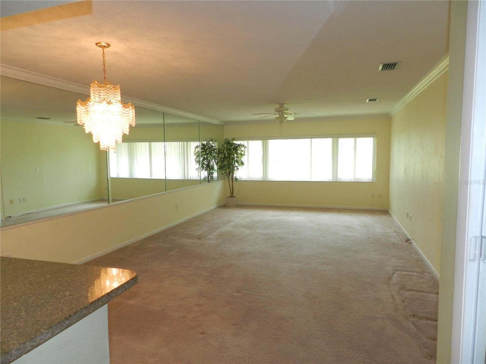 TB8495626 Property Photo 14