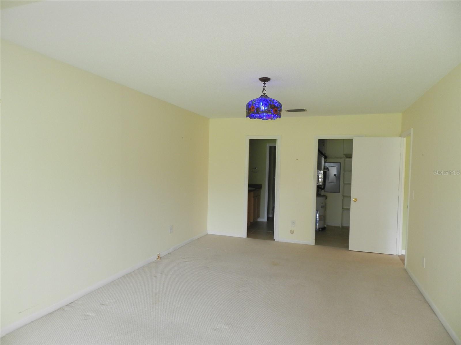 TB8495626 Property Photo 19