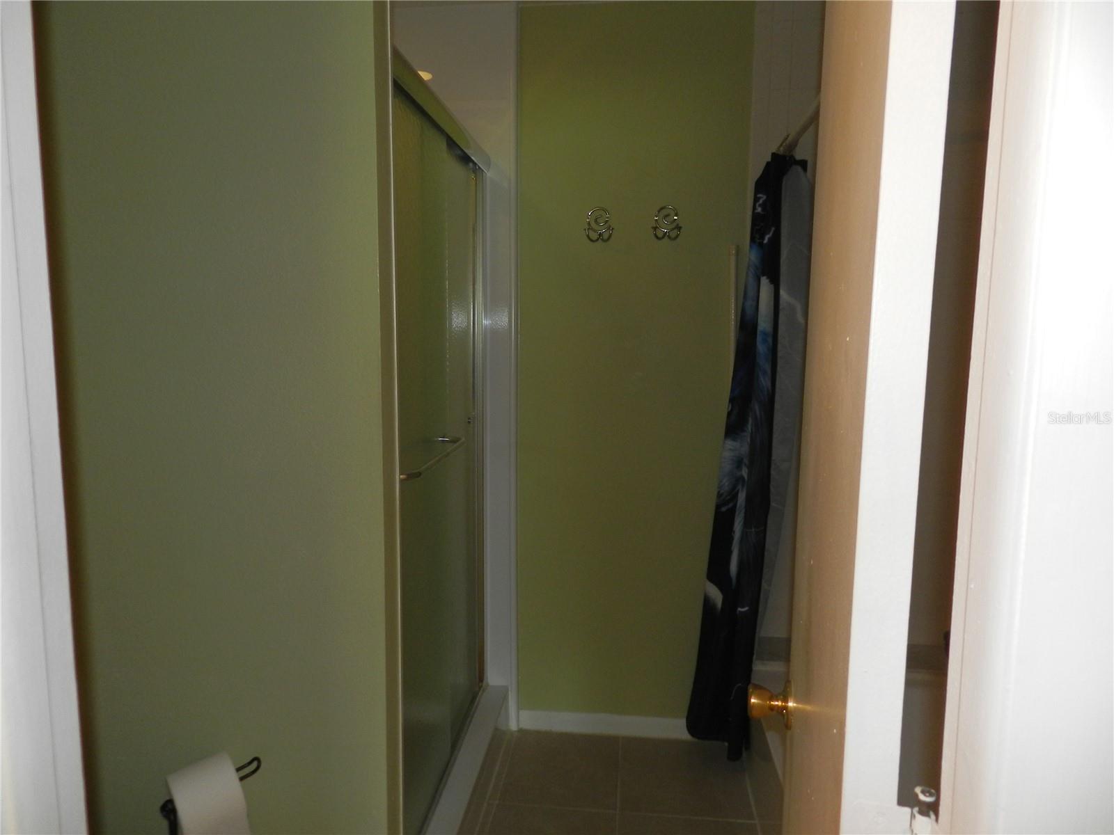 TB8495626 Property Photo 20